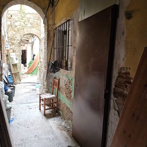 Leilighet til salgs i La Línea de la Concepción - € 210 000 (Ref: 9861353)