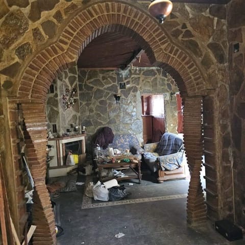 Leilighet til salgs i La Línea de la Concepción - € 210 000 (Ref: 9861353)
