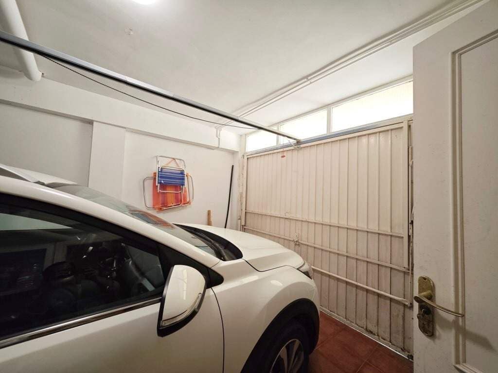 Adosado de 4 habitaciones en La Línea de la Concepción en venta con piscina - 610.000 € (Ref: 9865225)