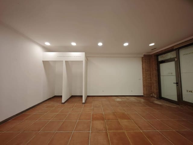 Erhverv til salg i San Luis de Sabinillas, Manilva - € 207.000 (Ref: 9867041)