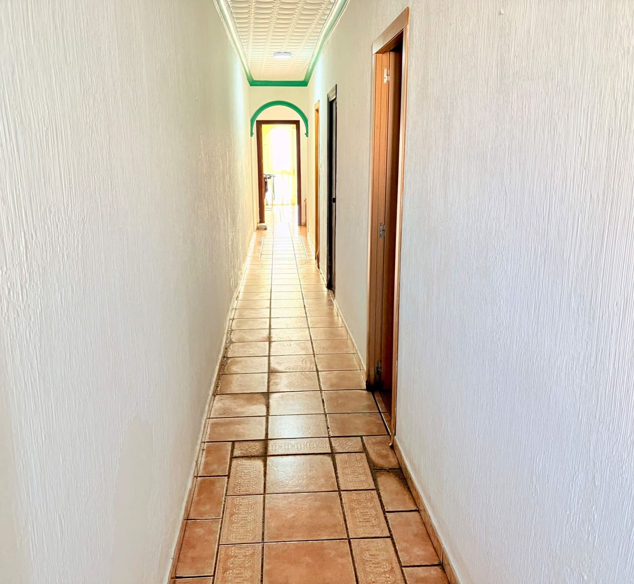 3 bedroom Flat for sale in La Linea de la Concepcion - € 155,000 (Ref: 9867042)
