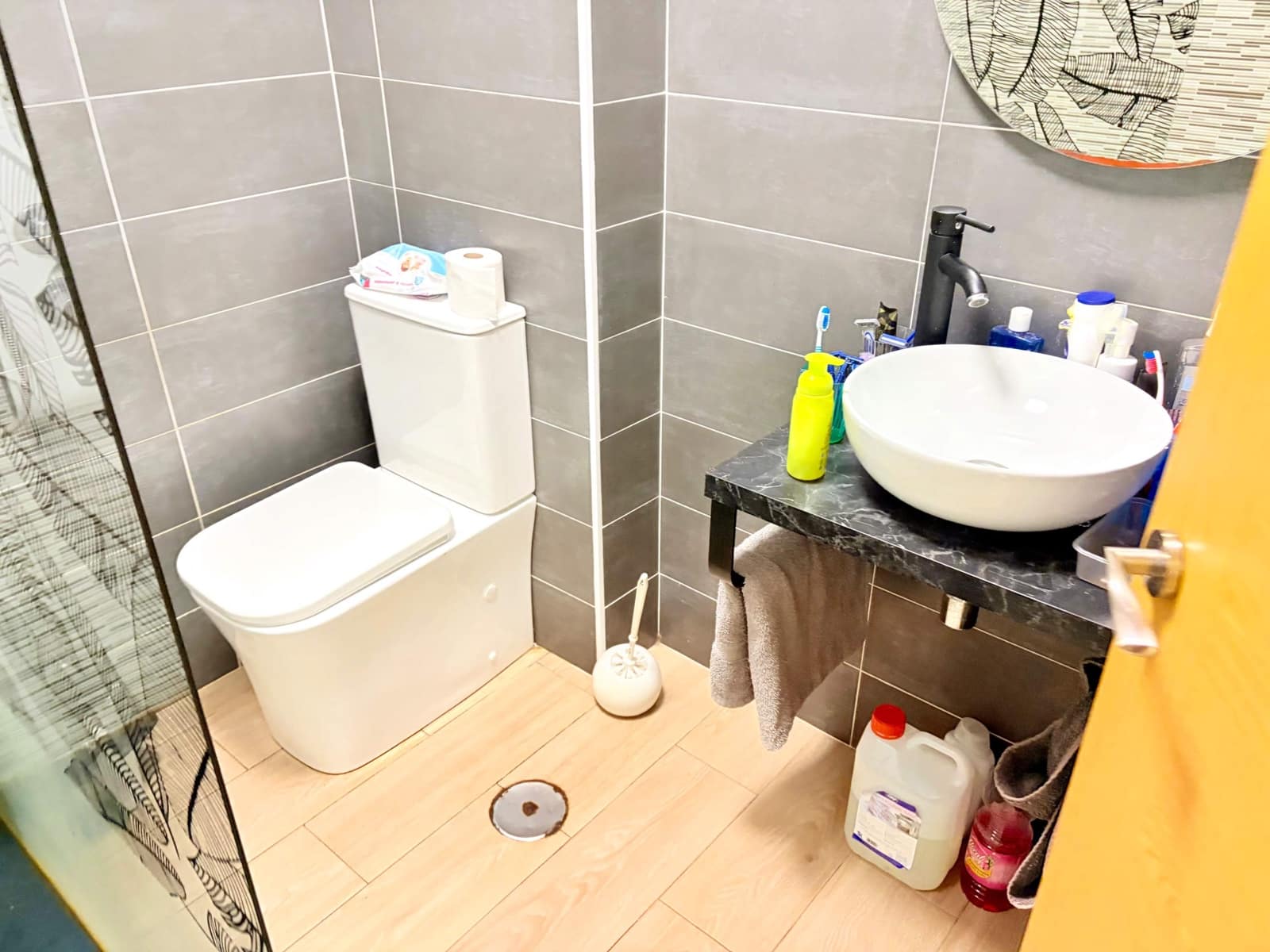 3 bedroom Flat for sale in La Linea de la Concepcion - € 155,000 (Ref: 9867042)