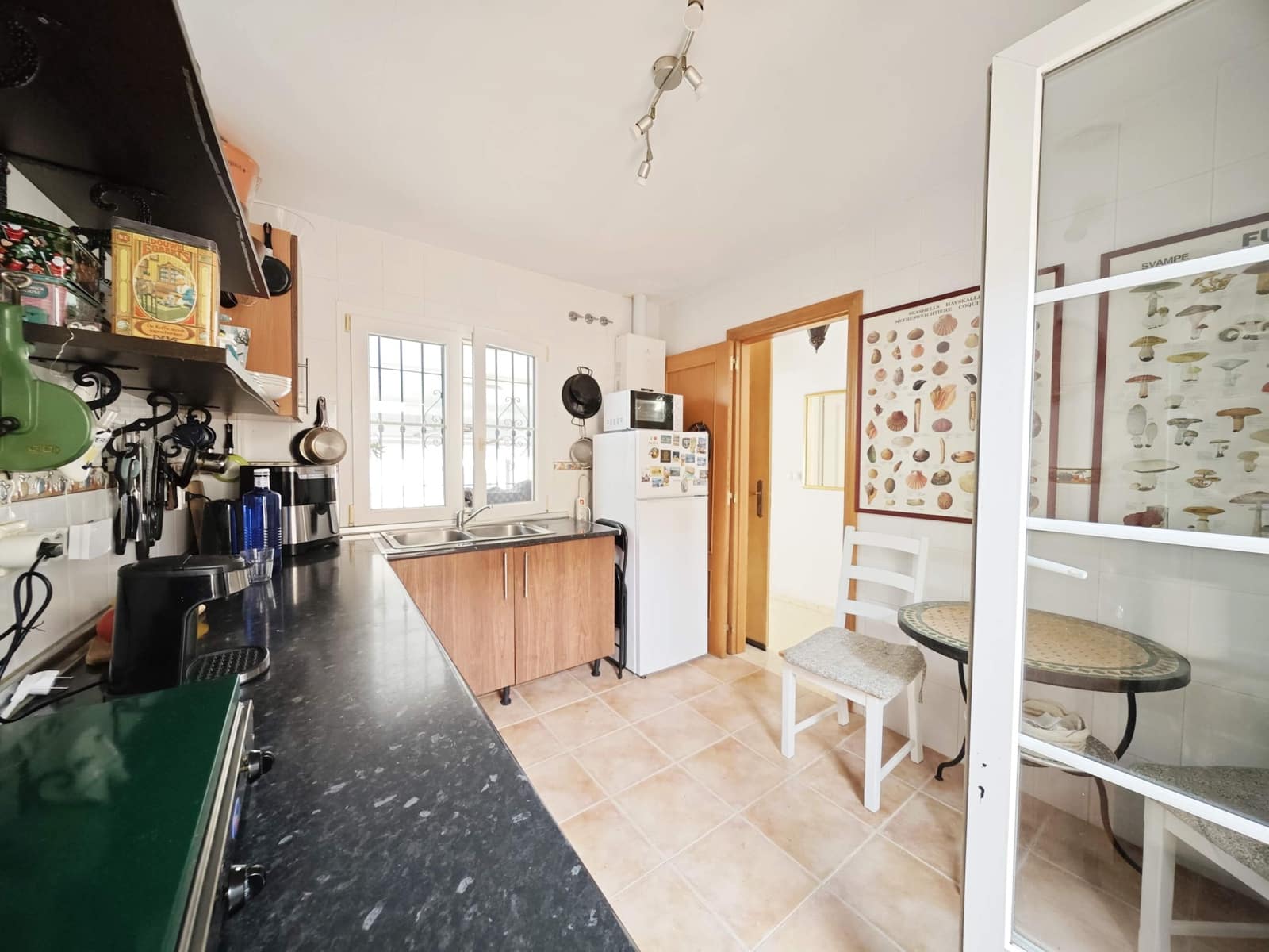 3 bedroom Terraced Villa for sale in La Linea de la Concepcion with garage - € 360,000 (Ref: 9867043)