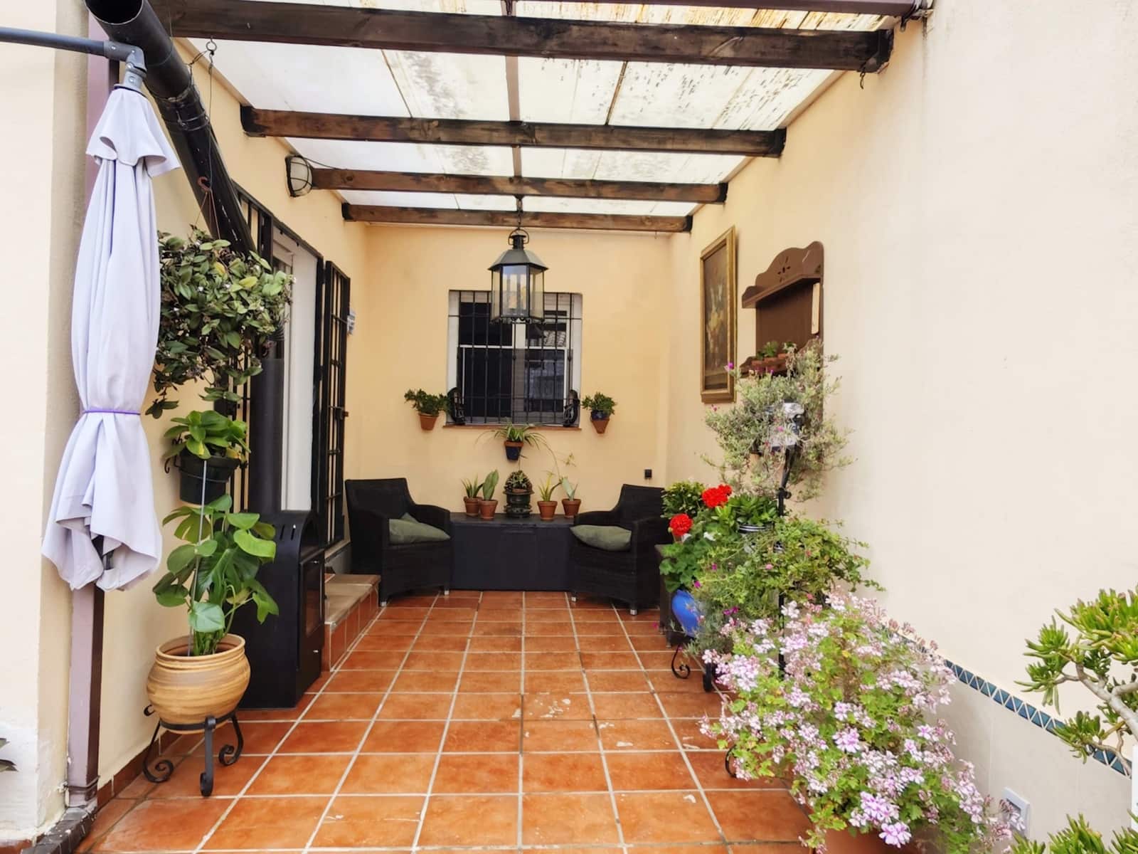 3 bedroom Terraced Villa for sale in La Linea de la Concepcion with garage - € 360,000 (Ref: 9867043)