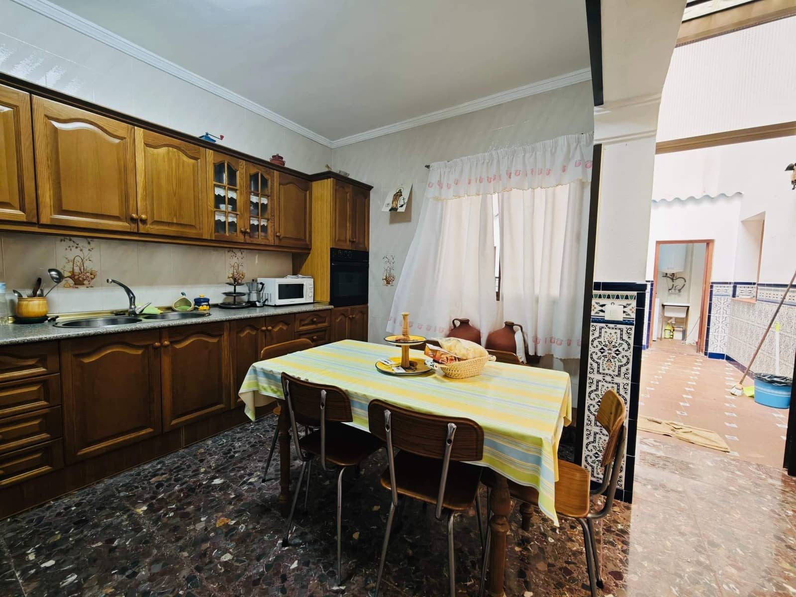 9 soverom Hus til salgs i San Pablo de Buceite - € 200 000 (Ref: 9868623)