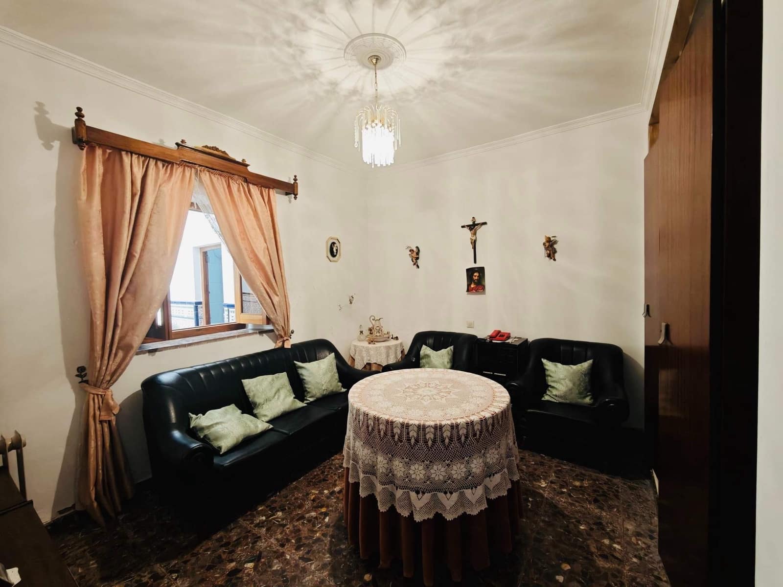 9 soverom Hus til salgs i San Pablo de Buceite - € 200 000 (Ref: 9868623)