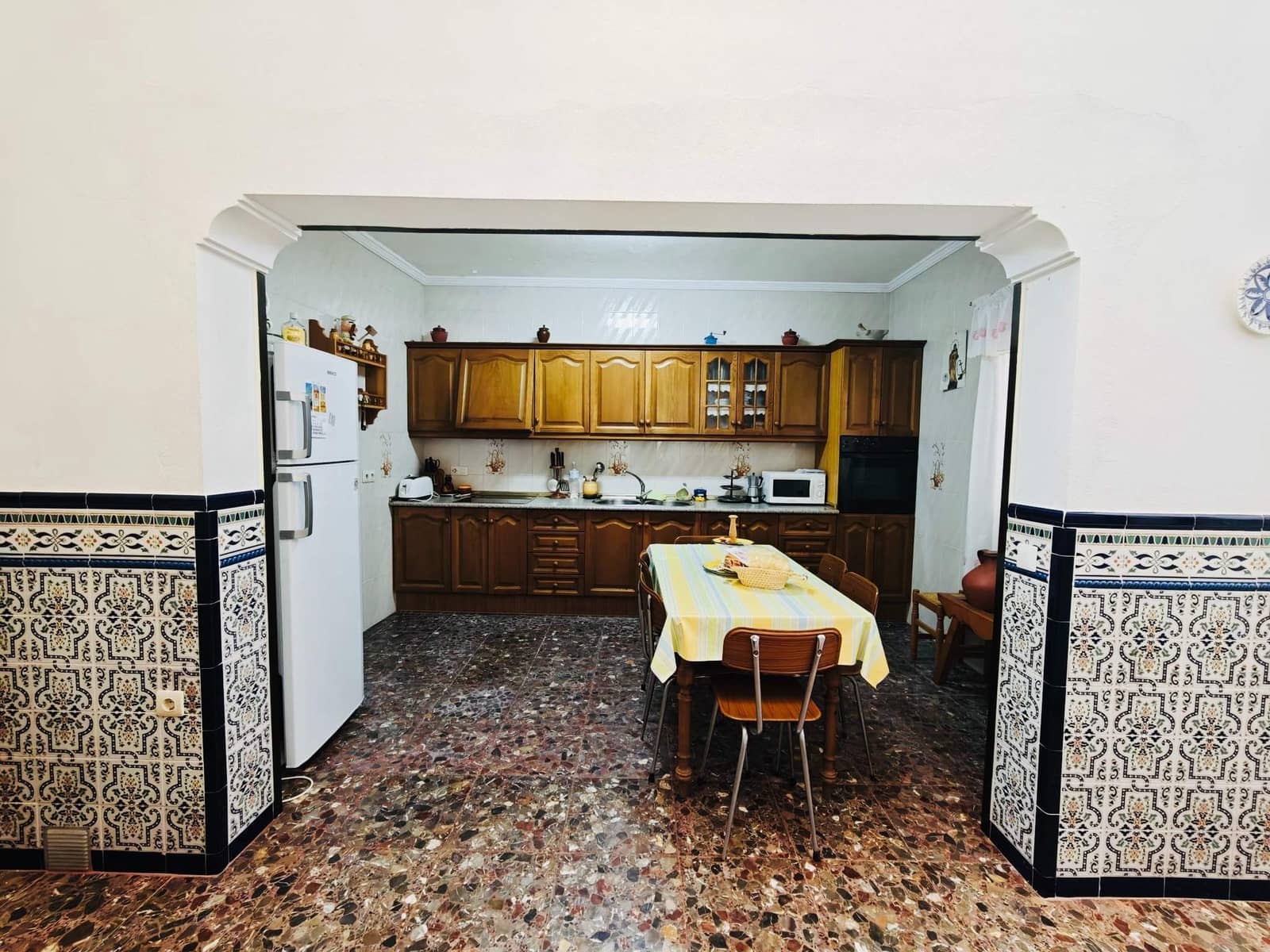 9 soverom Hus til salgs i San Pablo de Buceite - € 200 000 (Ref: 9868623)