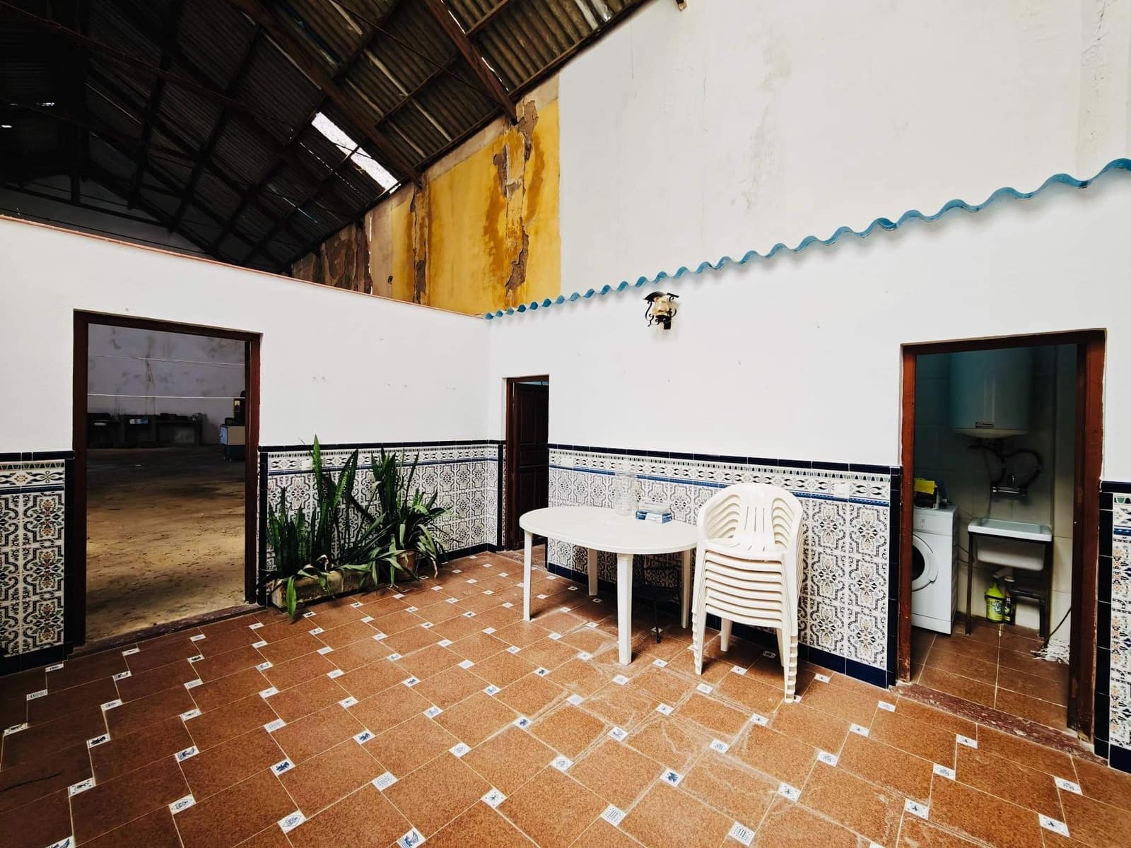 9 soverom Hus til salgs i San Pablo de Buceite - € 200 000 (Ref: 9868623)