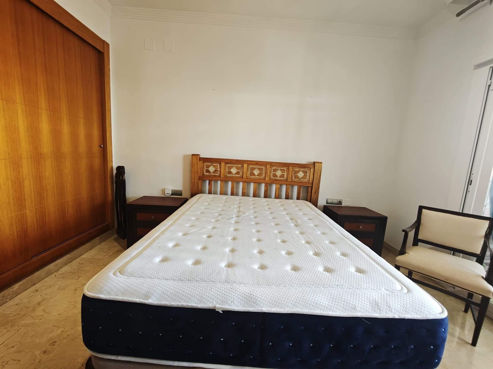 2 bedroom Apartment for sale in La Alcaidesa with pool garage - € 340,000 (Ref: 9873530)
