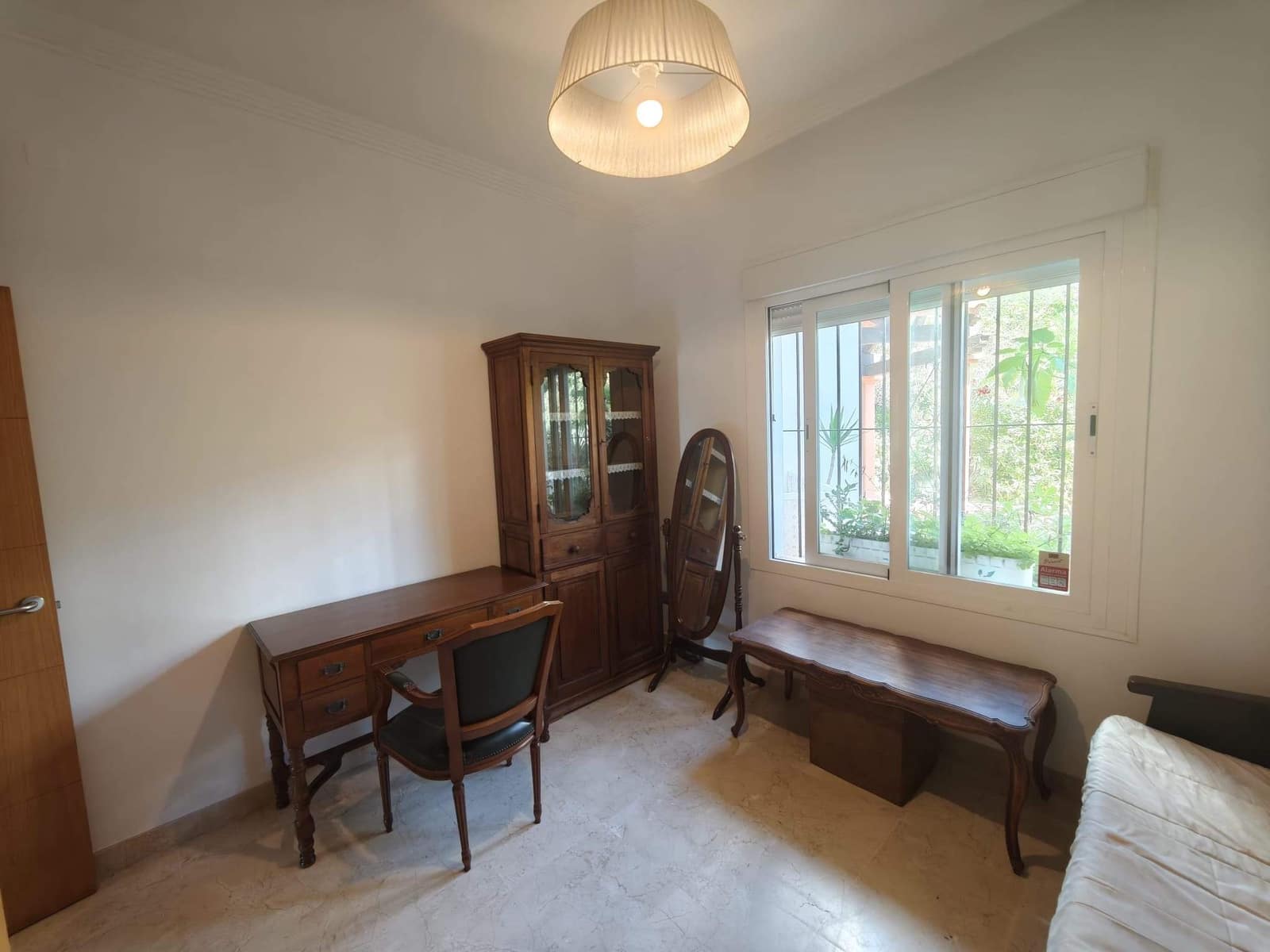 2 bedroom Apartment for sale in La Alcaidesa with pool garage - € 340,000 (Ref: 9873530)