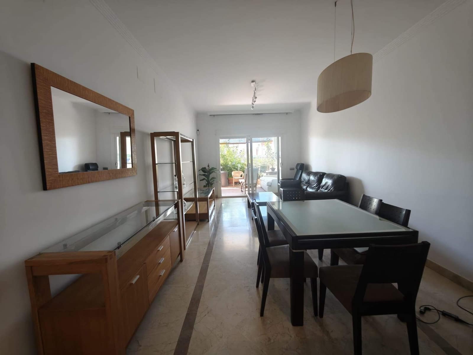 2 bedroom Apartment for sale in La Alcaidesa with pool garage - € 340,000 (Ref: 9873530)