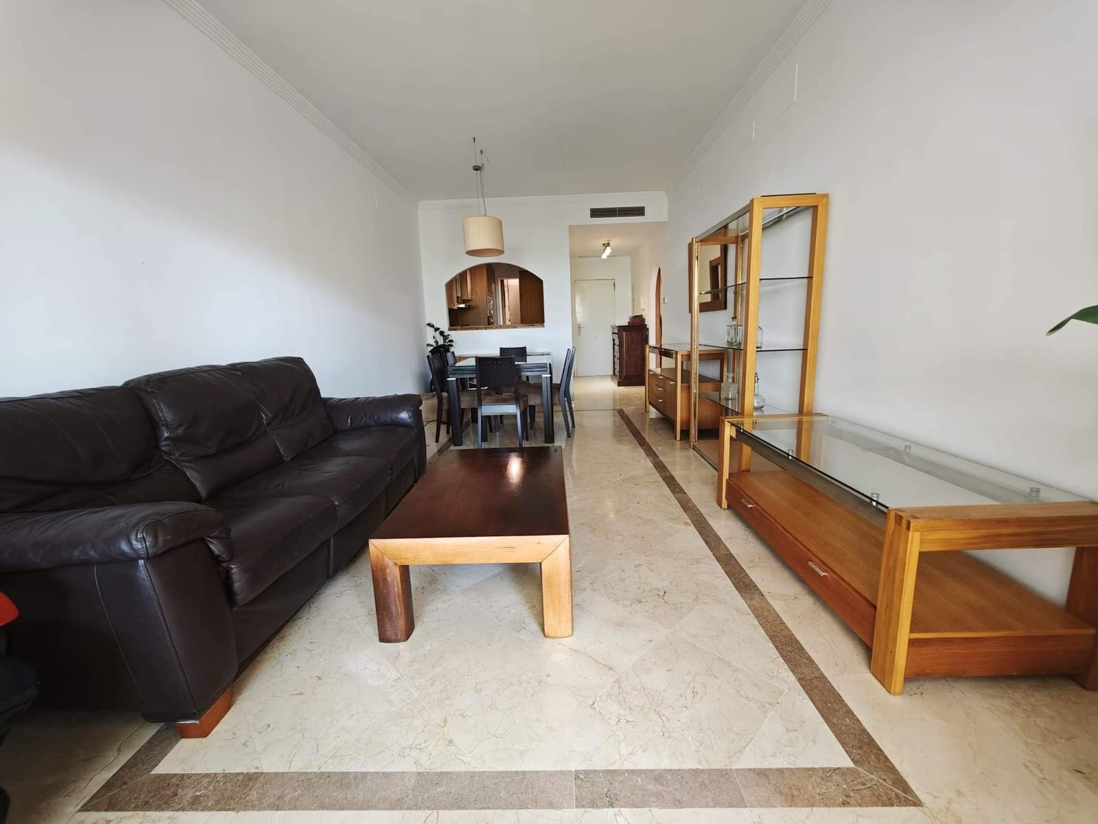 2 bedroom Apartment for sale in La Alcaidesa with pool garage - € 340,000 (Ref: 9873530)