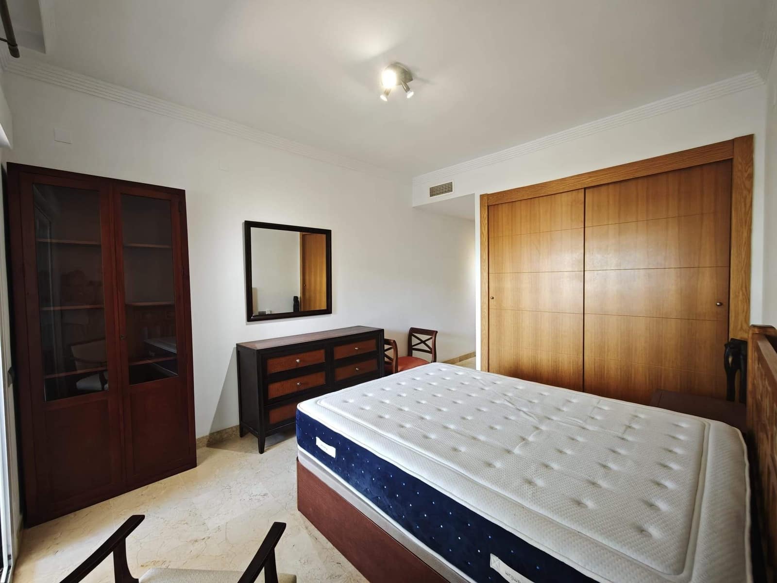 2 bedroom Apartment for sale in La Alcaidesa with pool garage - € 340,000 (Ref: 9873530)
