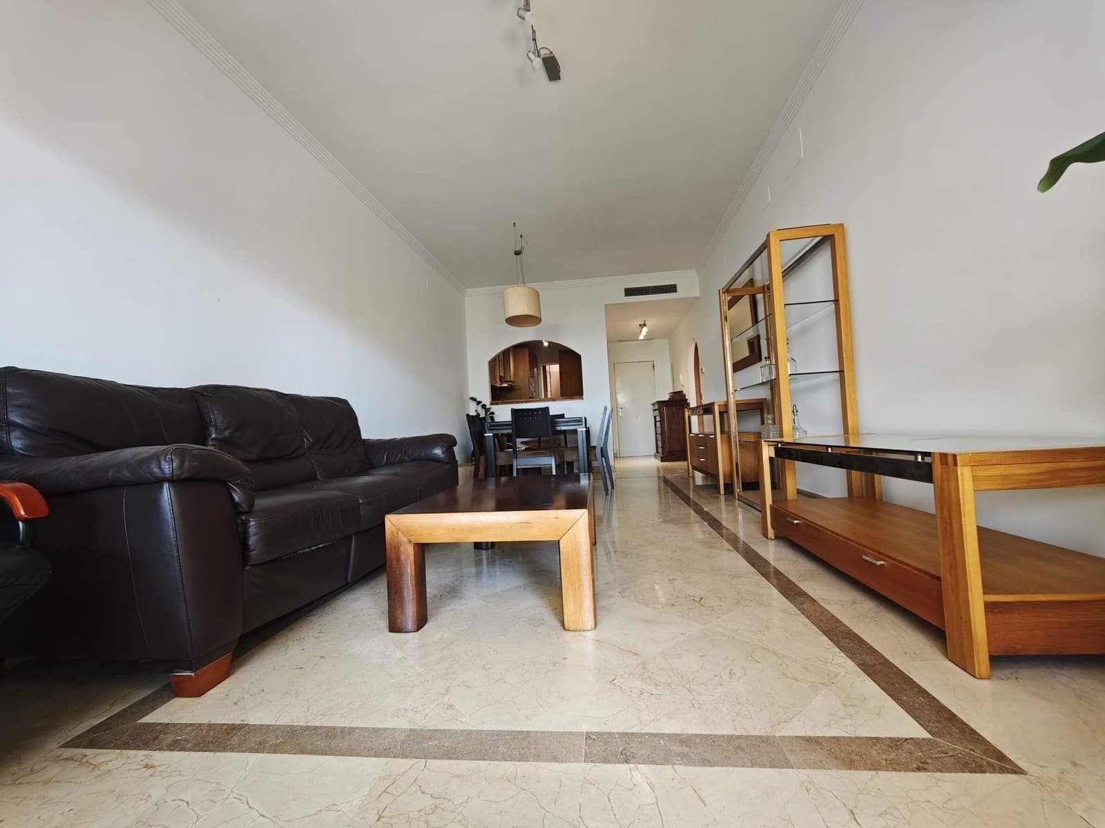 2 bedroom Apartment for sale in La Alcaidesa with pool garage - € 340,000 (Ref: 9873530)