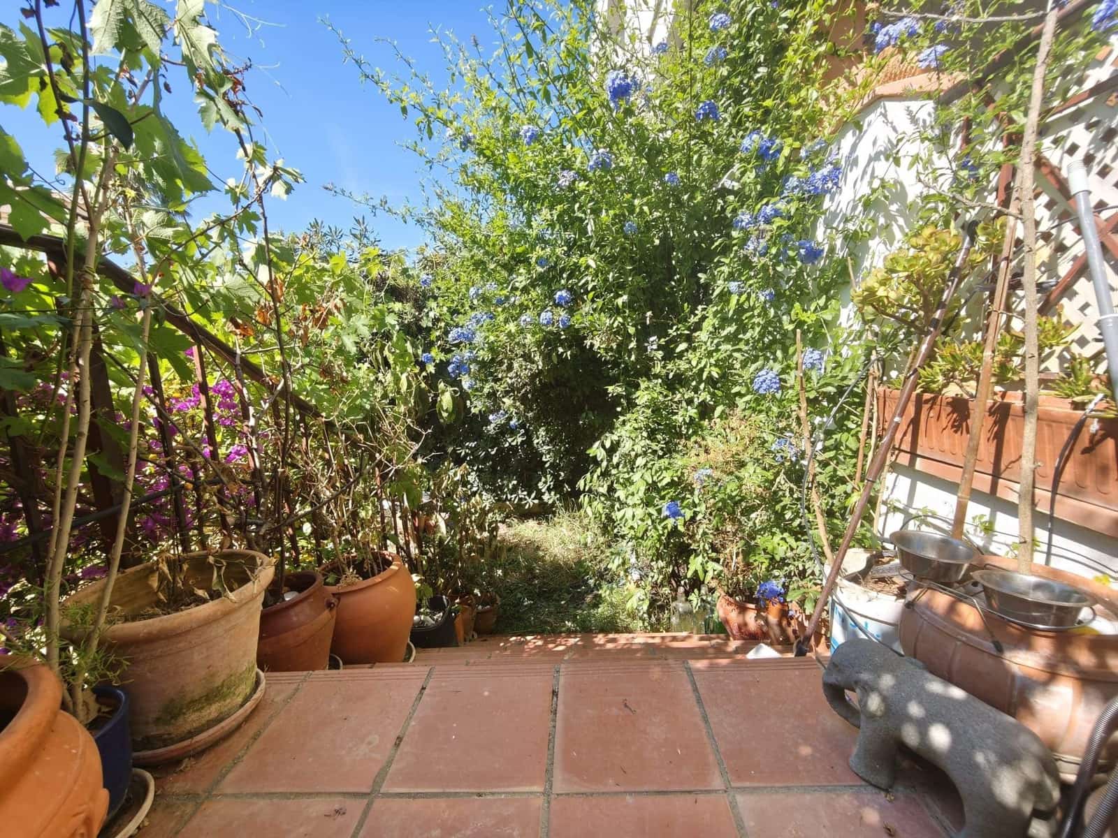 2 bedroom Apartment for sale in La Alcaidesa with pool garage - € 340,000 (Ref: 9873530)