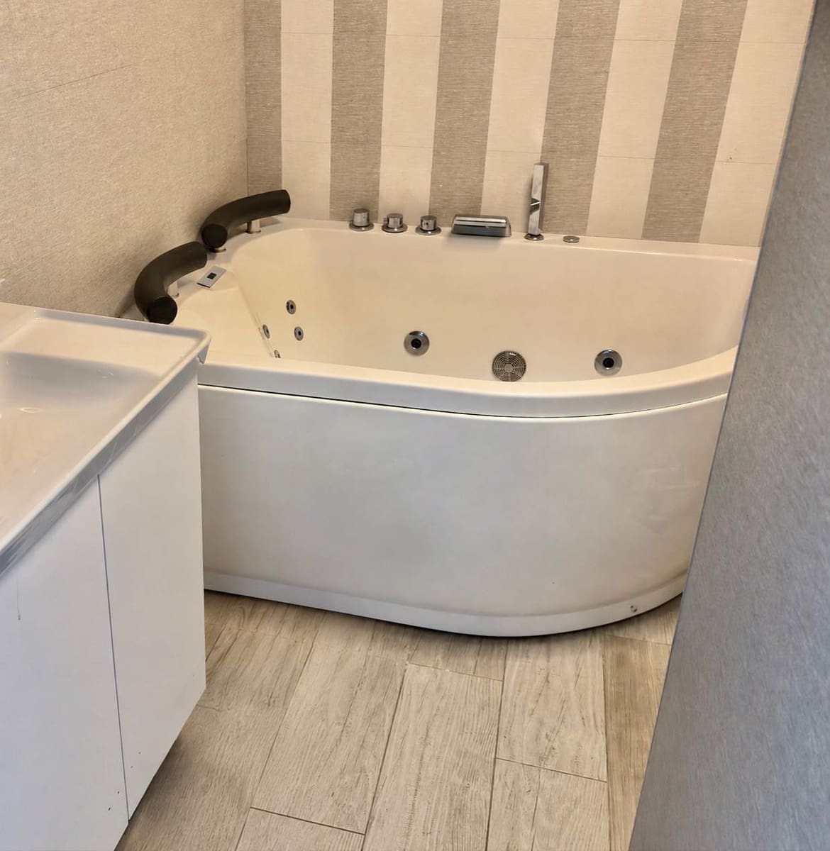 4 slaapkamer Penthouse te koop in La Linea de la Concepcion - € 375.000 (Ref: 9876469)