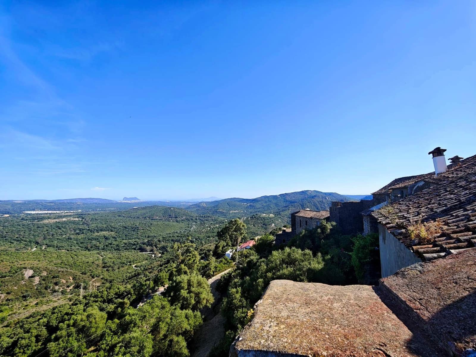 6 bedroom Commercial for sale in Castellar de la Frontera - € 800,000 (Ref: 9876470)