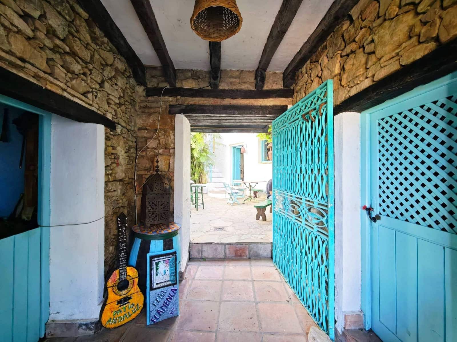 6 bedroom Commercial for sale in Castellar de la Frontera - € 800,000 (Ref: 9876470)