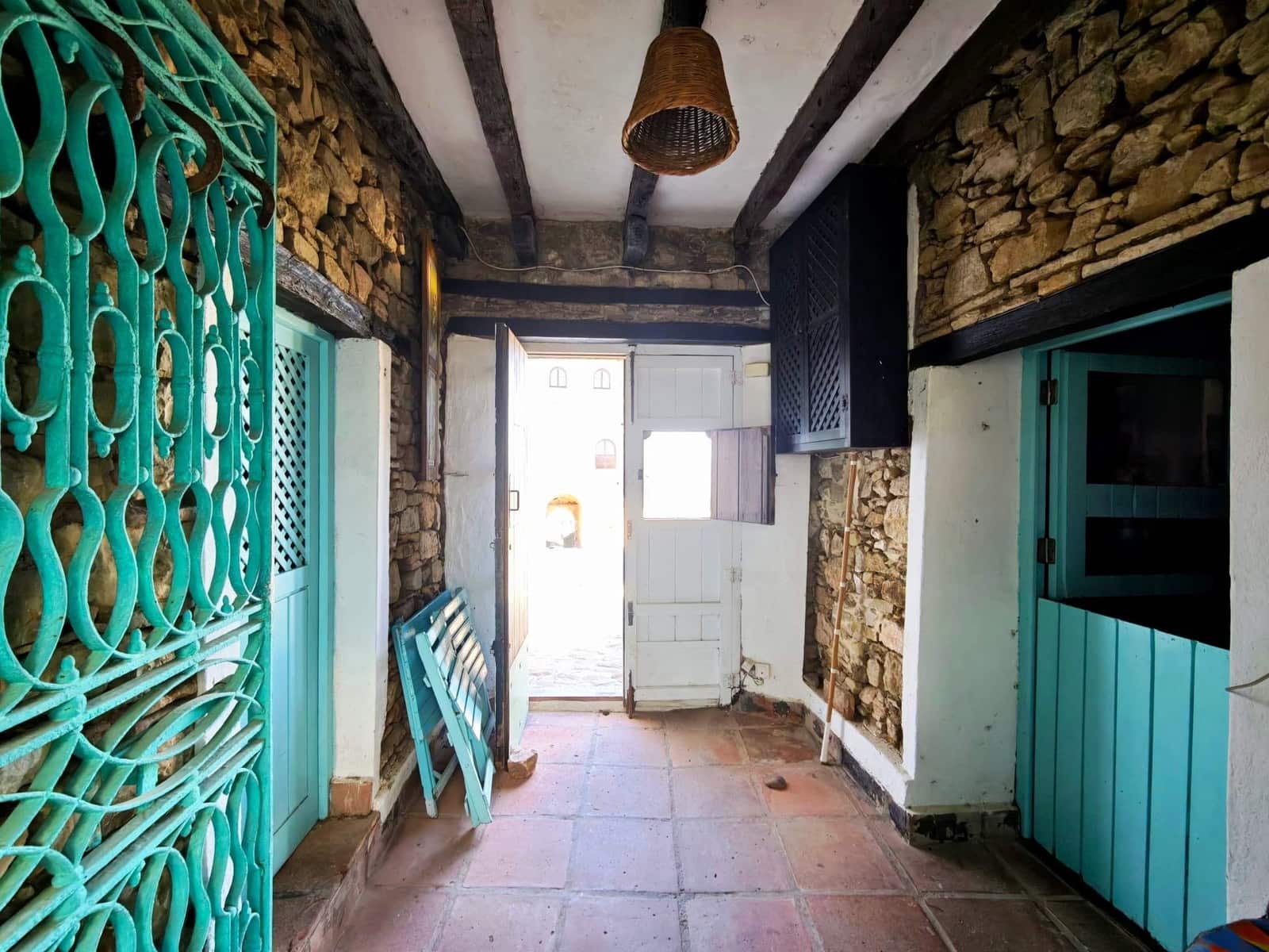 6 bedroom Commercial for sale in Castellar de la Frontera - € 800,000 (Ref: 9876470)