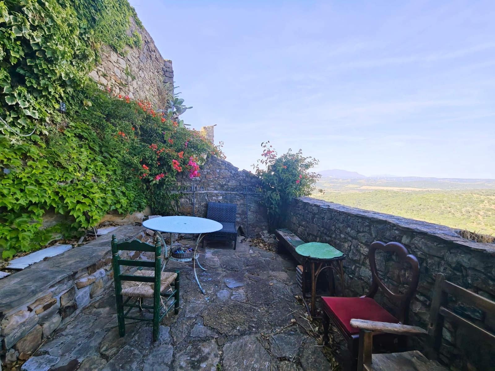 6 bedroom Commercial for sale in Castellar de la Frontera - € 800,000 (Ref: 9876470)