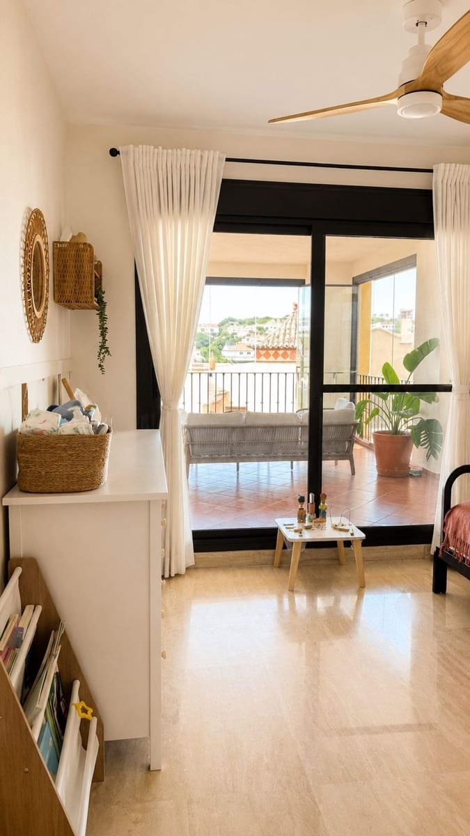 3 bedroom Apartment for sale in Estepona with pool garage - € 395,000 (Ref: 9879560)