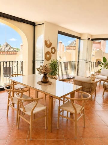 3 bedroom Apartment for sale in Estepona with pool garage - € 395,000 (Ref: 9879560)