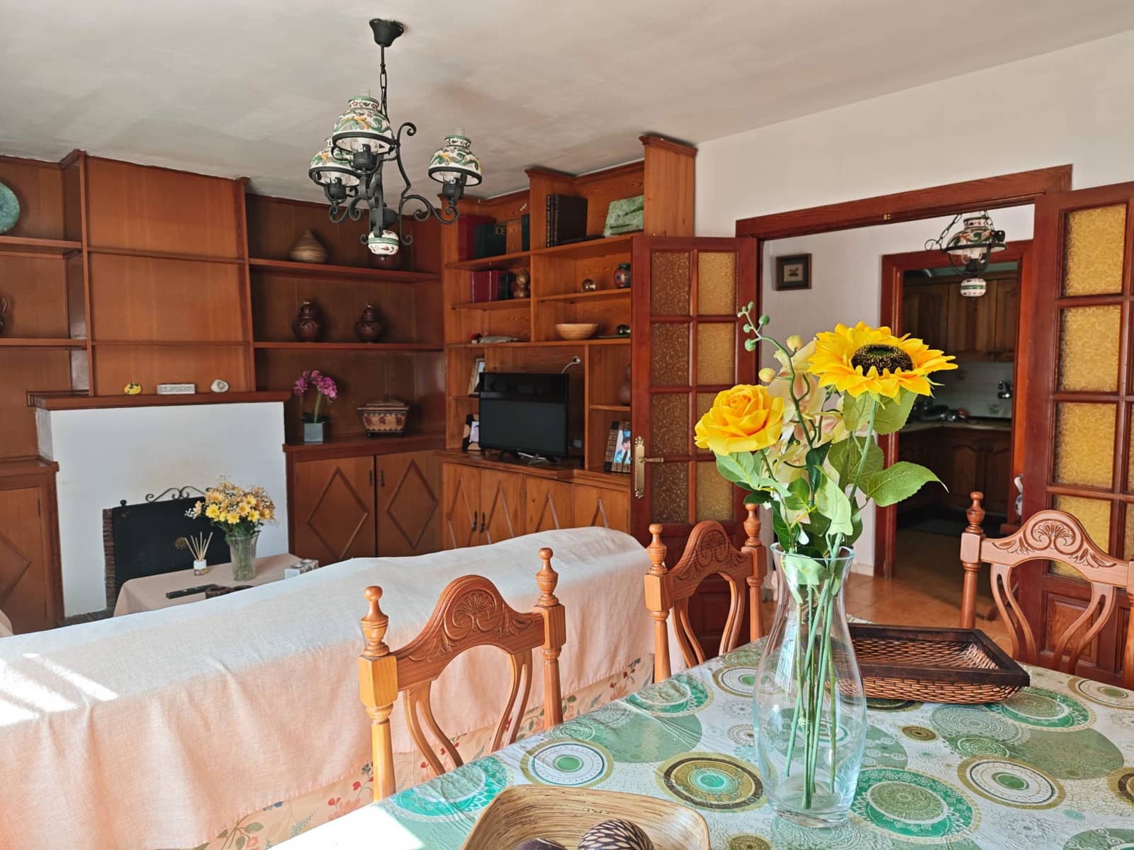 4 bedroom Terraced Villa for sale in Los Barrios with pool - € 190,000 (Ref: 9884835)