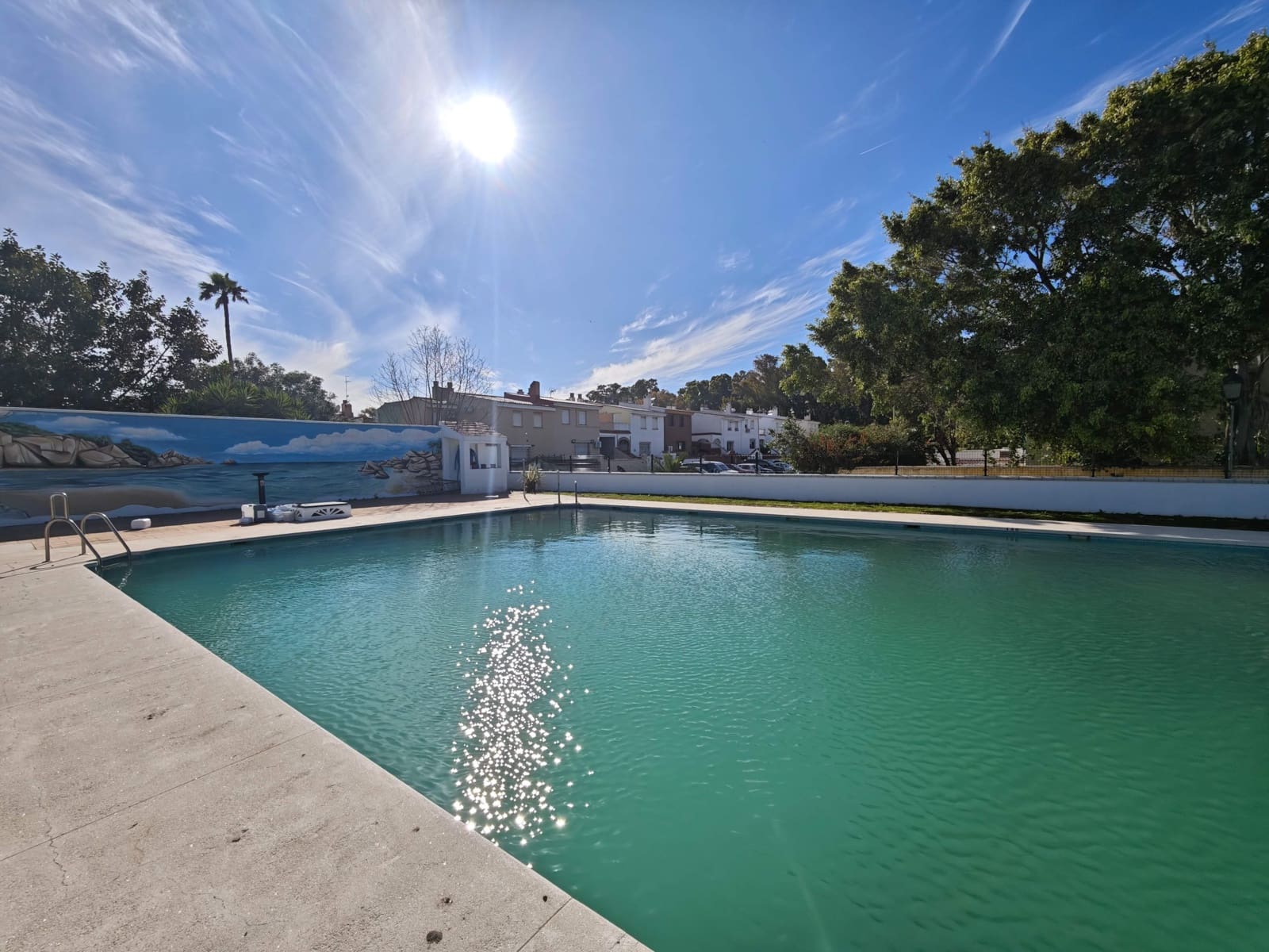 4 bedroom Terraced Villa for sale in Los Barrios with pool - € 190,000 (Ref: 9884835)