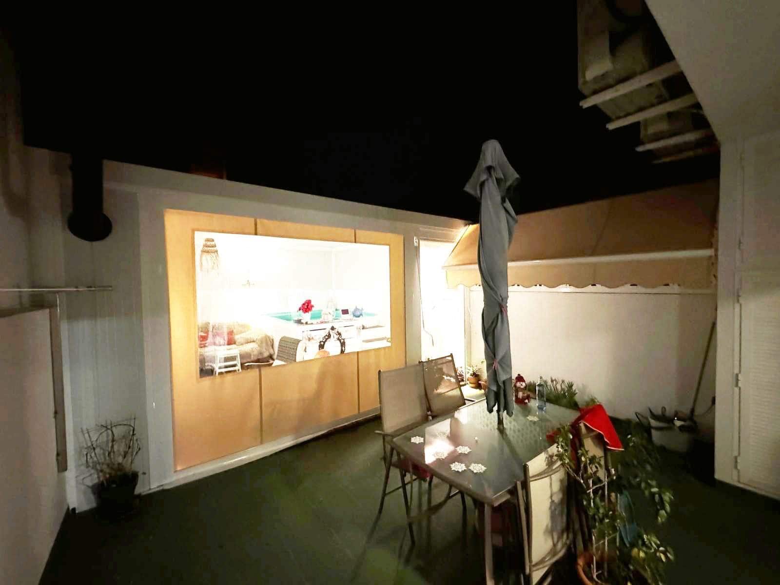 3 soveværelse Byhus til salg i La Linea de la Concepcion med garage - € 570.000 (Ref: 9892400)