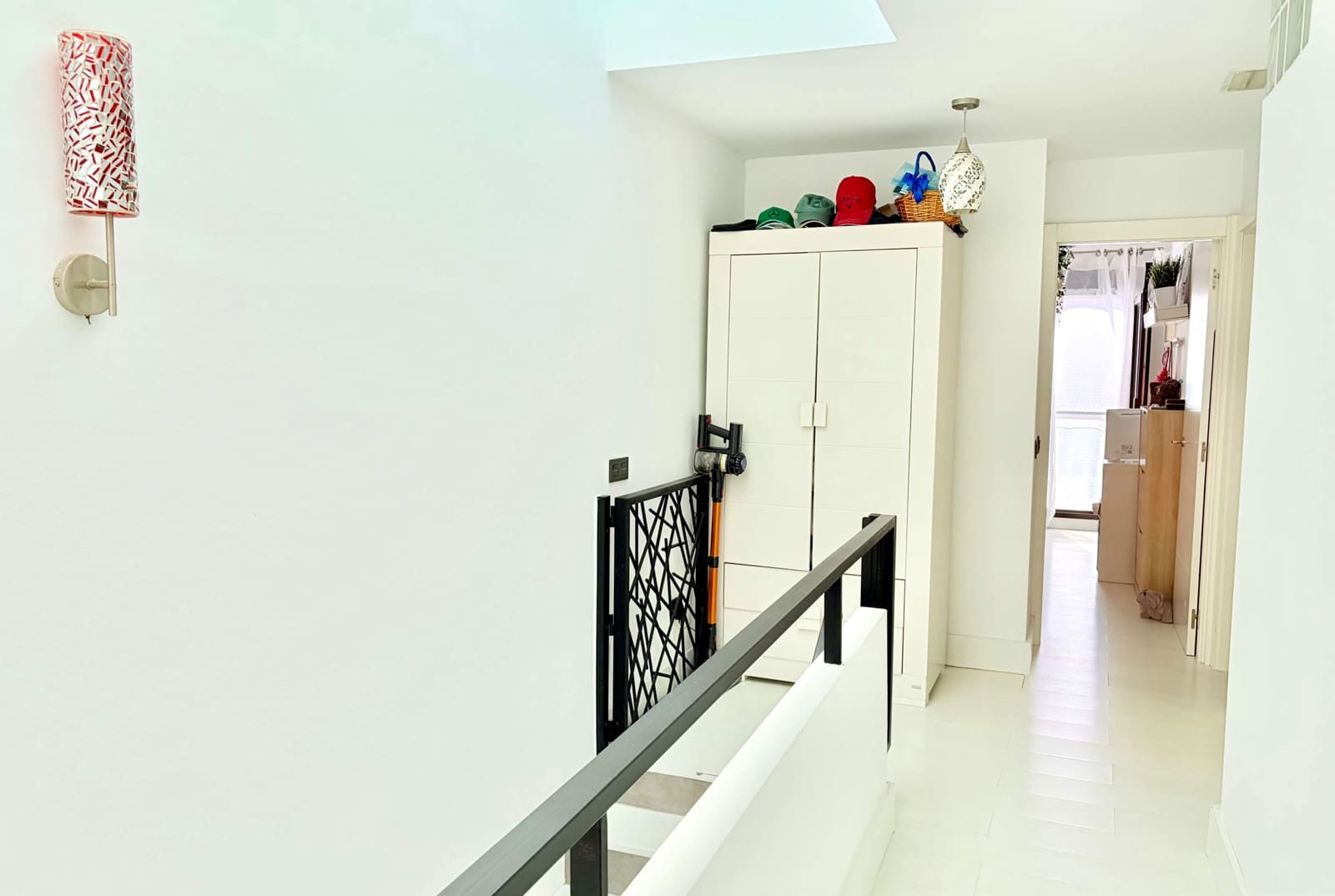 3 soveværelse Byhus til salg i La Linea de la Concepcion med garage - € 570.000 (Ref: 9892400)