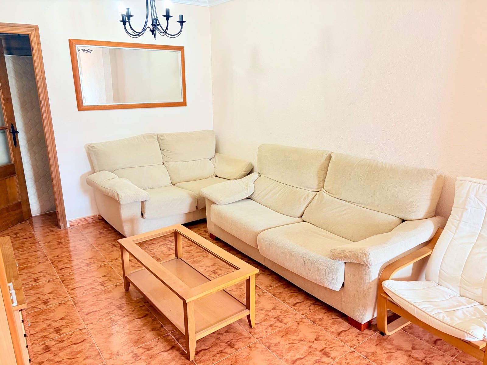 3 Zimmer Wohnung zu verkaufen in La Linea de la Concepcion - 210.000 € (Ref: 9893900)