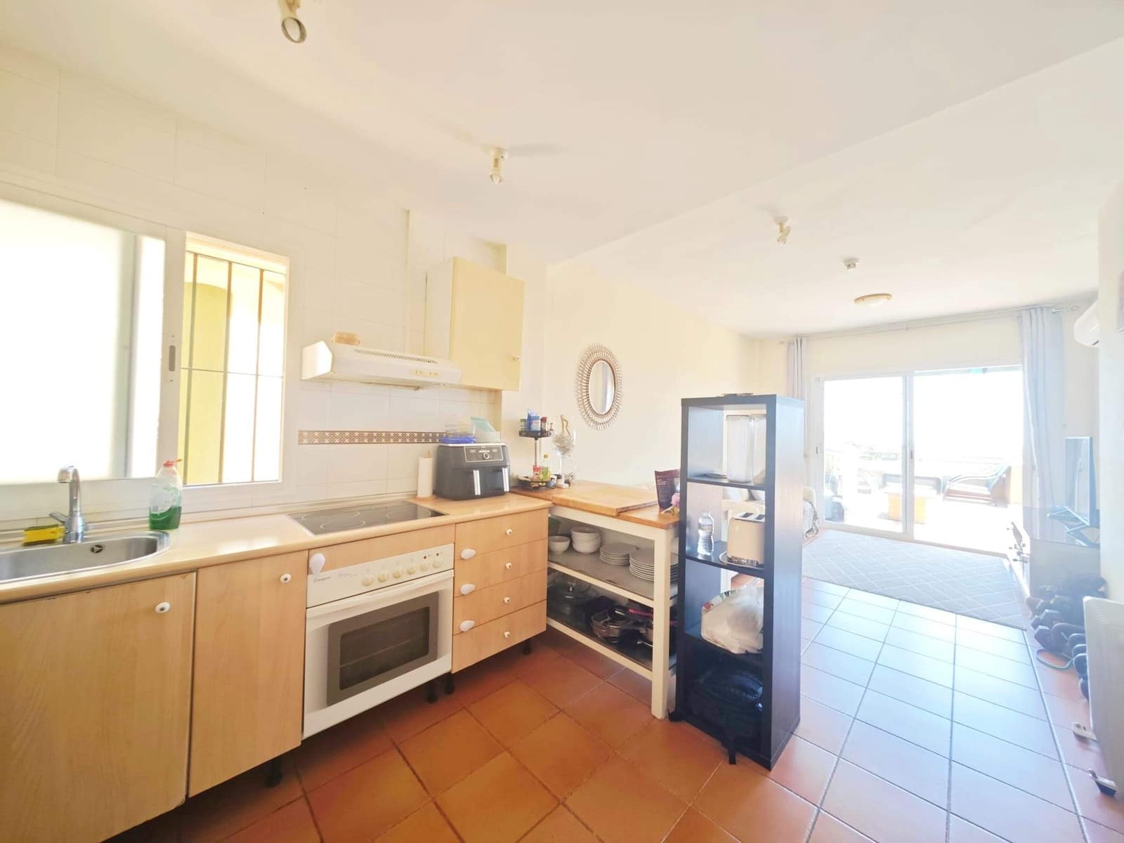 2 quarto Apartamento para venda em La Linea de la Concepcion com piscina - 196 000 € (Ref: 9896360)
