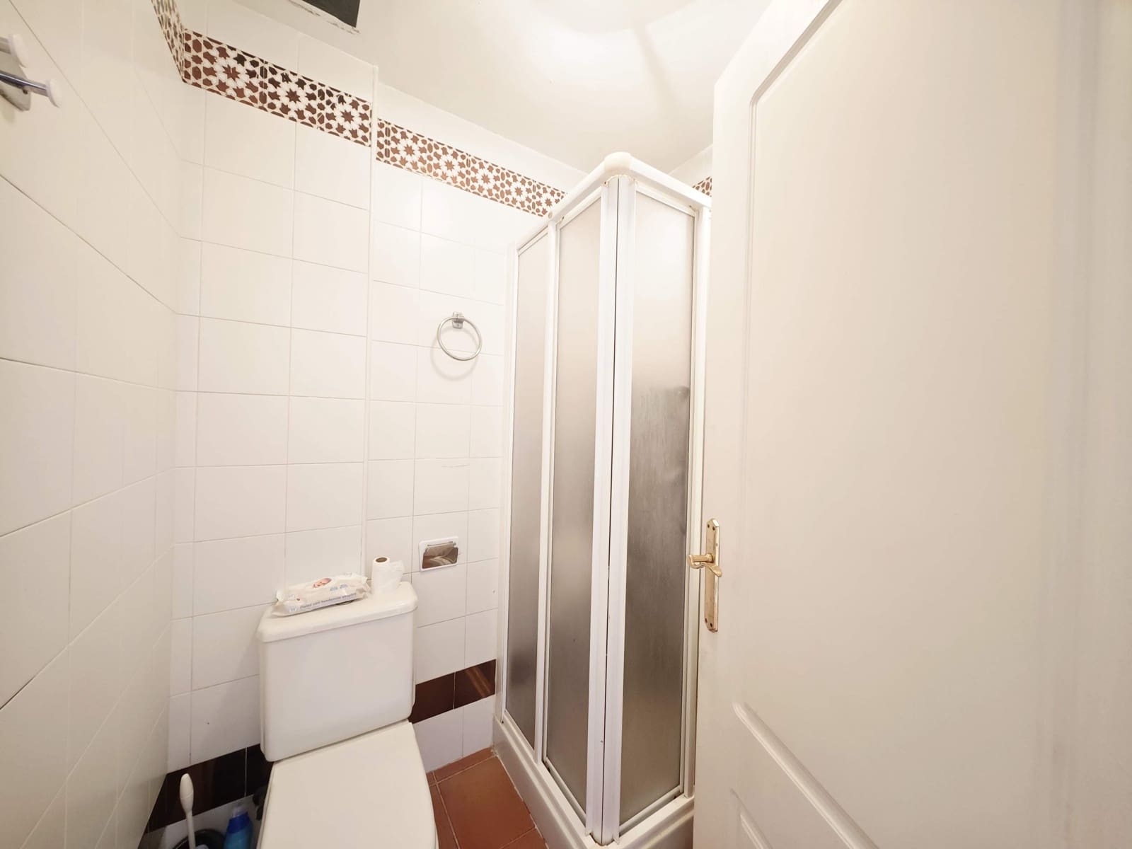 2 bedroom Apartment for sale in La Linea de la Concepcion with pool - € 196,000 (Ref: 9896360)