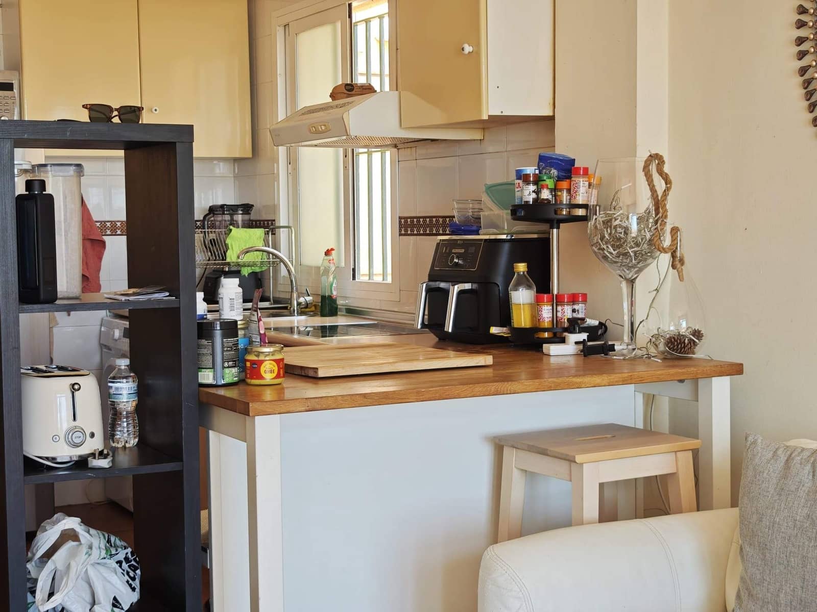 2 bedroom Apartment for sale in La Linea de la Concepcion with pool - € 196,000 (Ref: 9896360)