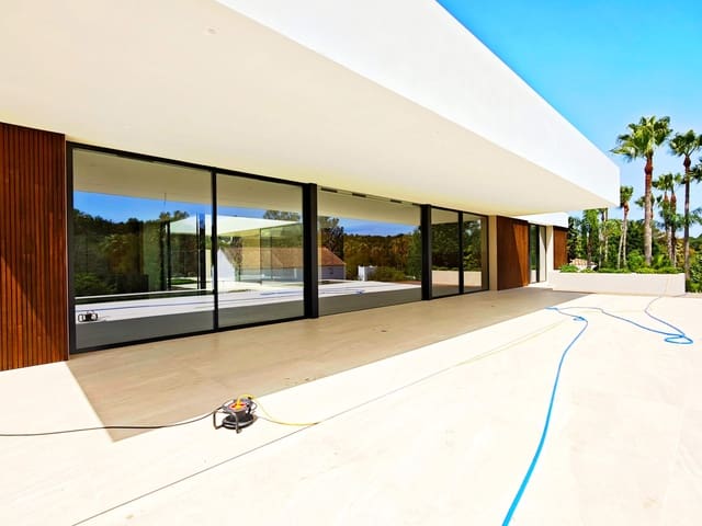 4 quarto Moradia para venda em Sotogrande Alto, San Roque com piscina garagem - 2 340 000 € (Ref: 9915862)