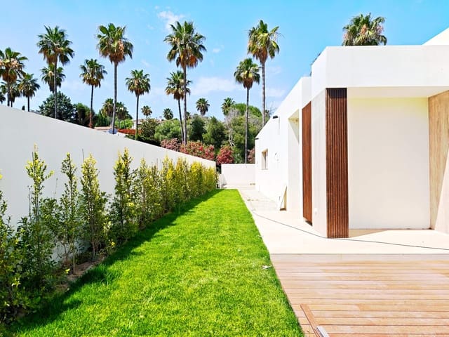4 soveværelse Villa til salg i Sotogrande Alto, San Roque med swimmingpool garage - € 2.340.000 (Ref: 9915862)