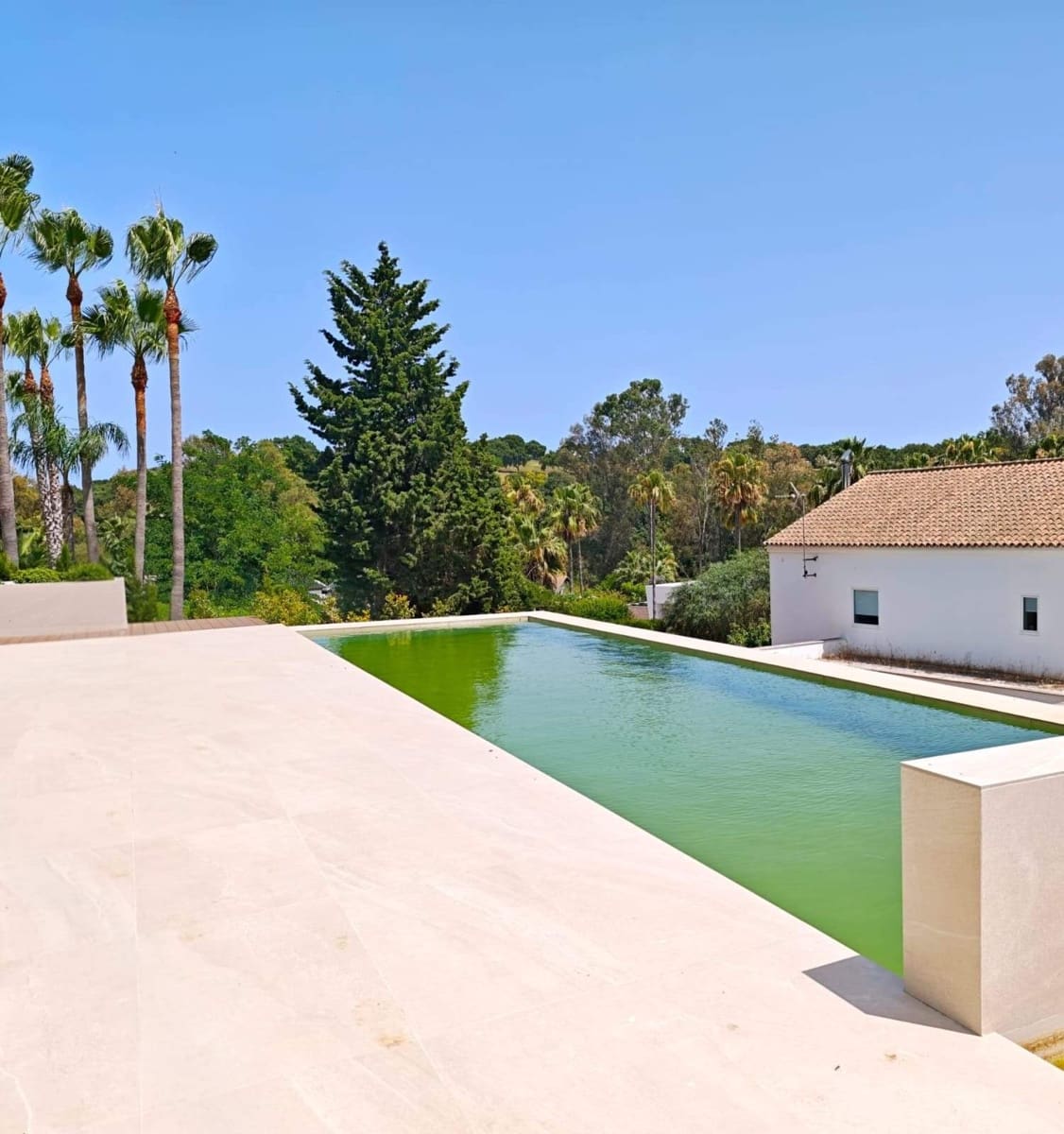 4 bedroom Villa for sale in Sotogrande with pool garage - € 2,340,000 (Ref: 9915862)