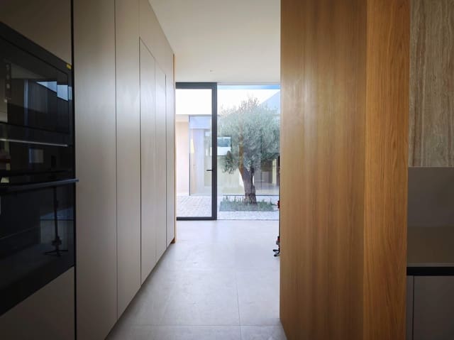 4 soverom Villa til salgs i Sotogrande, San Roque med svømmebasseng garasje - € 2 350 000 (Ref: 9915862)