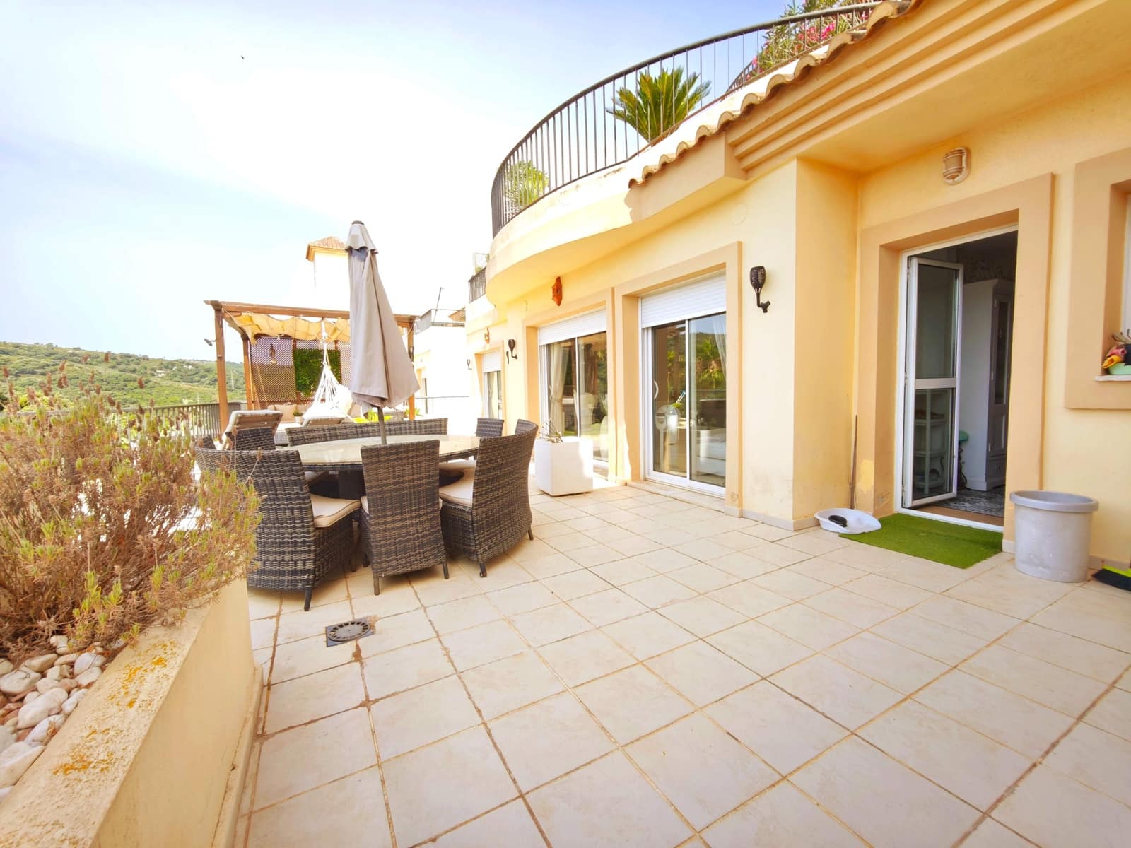 3 Zimmer Apartment zu verkaufen in San Roque mit Pool Garage - 425.000 € (Ref: 9927443)