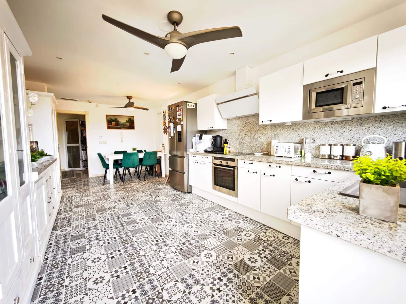 3 Zimmer Apartment zu verkaufen in San Roque mit Pool Garage - 425.000 € (Ref: 9927443)