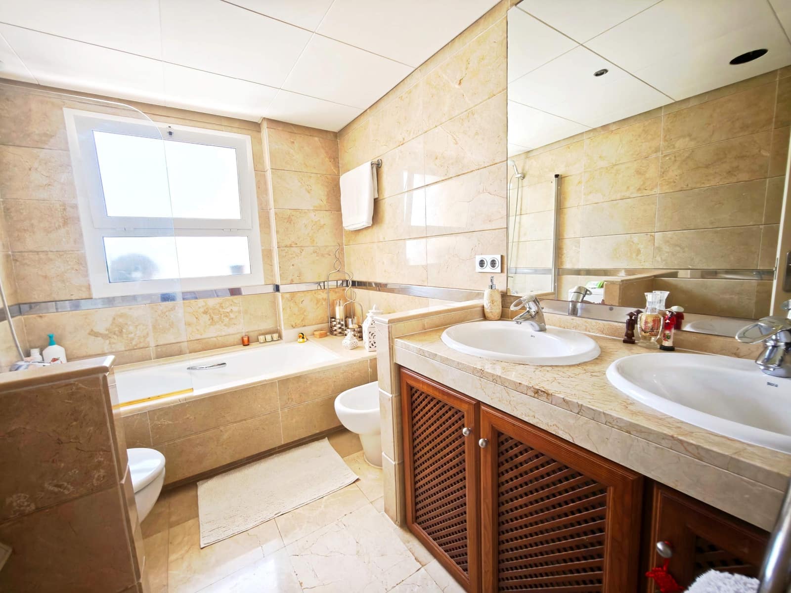 3 Zimmer Apartment zu verkaufen in San Roque mit Pool Garage - 425.000 € (Ref: 9927443)