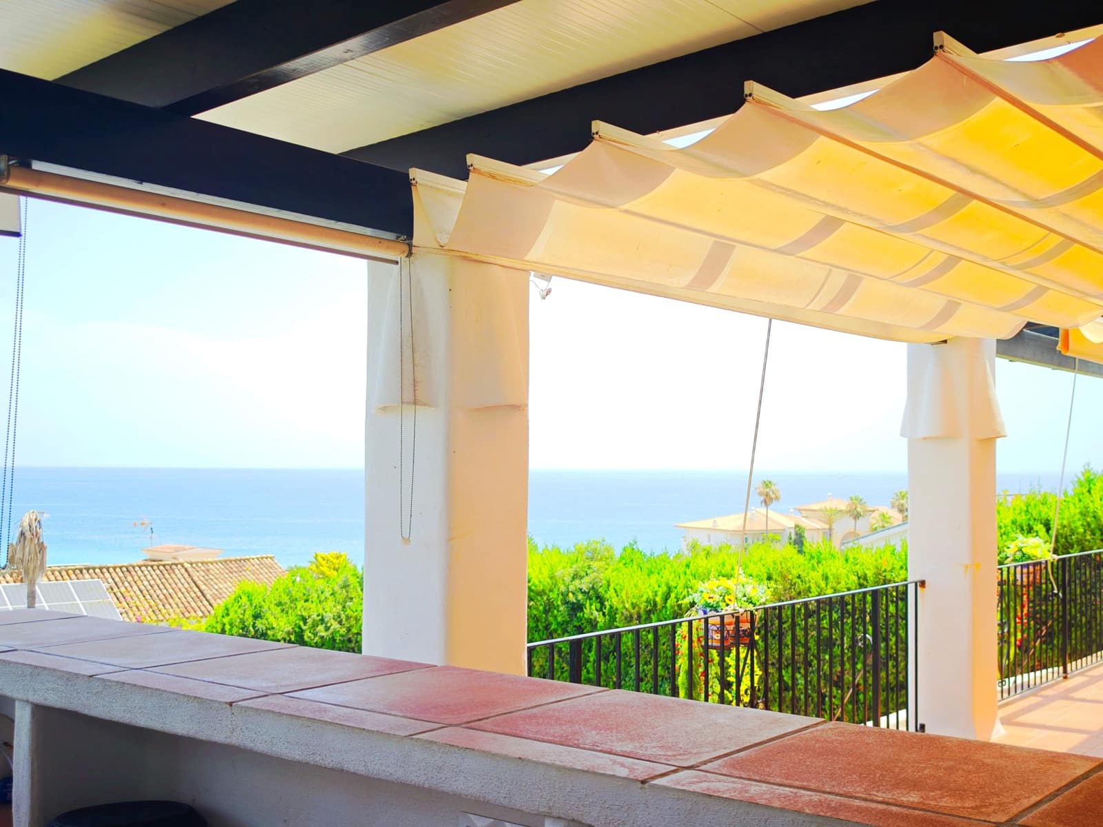 5 Zimmer Villa zu verkaufen in Buenas Noches mit Pool Garage - 1.200.000 € (Ref: 9929437)
