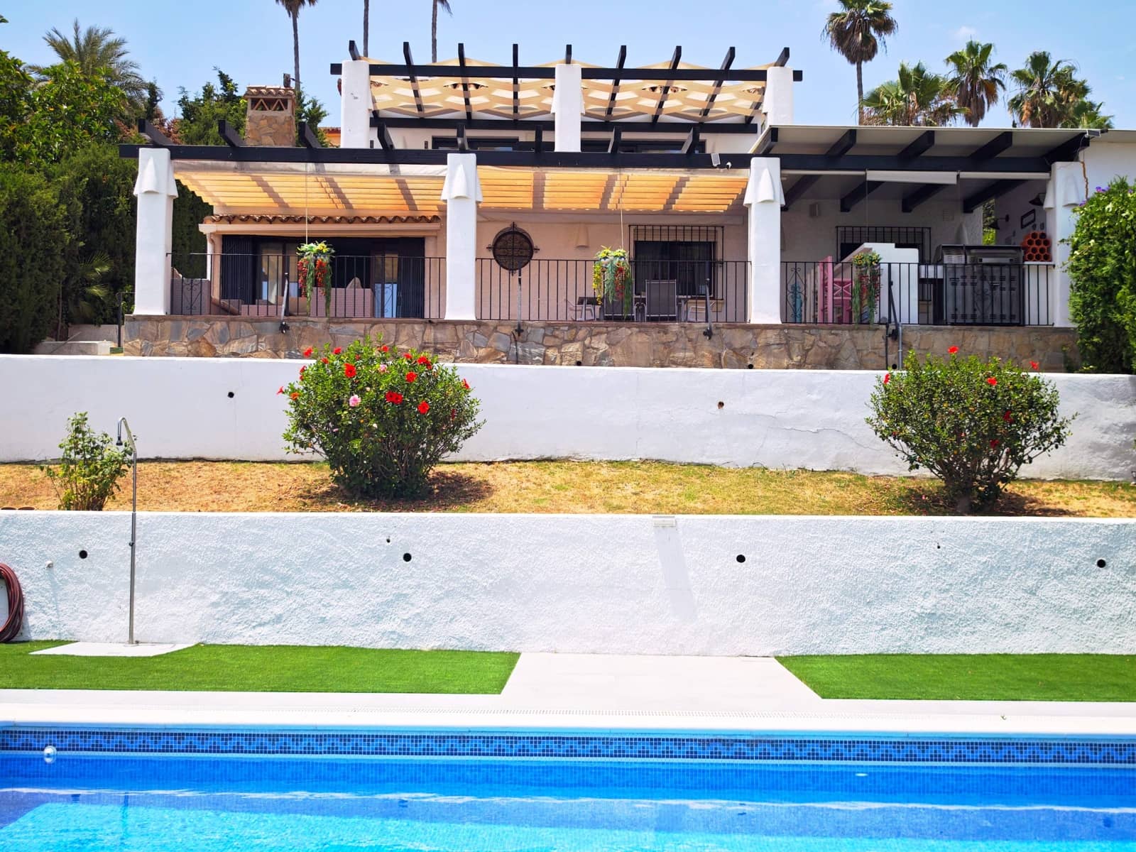 5 Zimmer Villa zu verkaufen in Buenas Noches mit Pool Garage - 1.200.000 € (Ref: 9929437)