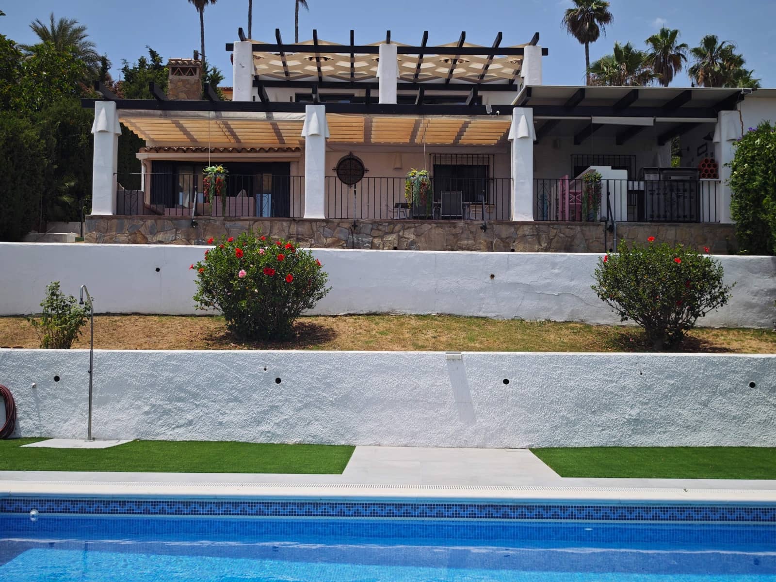 5 bedroom Villa for sale in Buenas Noches with pool garage - € 1,200,000 (Ref: 9929437)