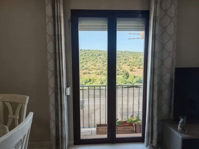 3 chambre Villa/Maison Mitoyenne à vendre à La Alcaidesa - 239 000 € (Ref: 9931554)