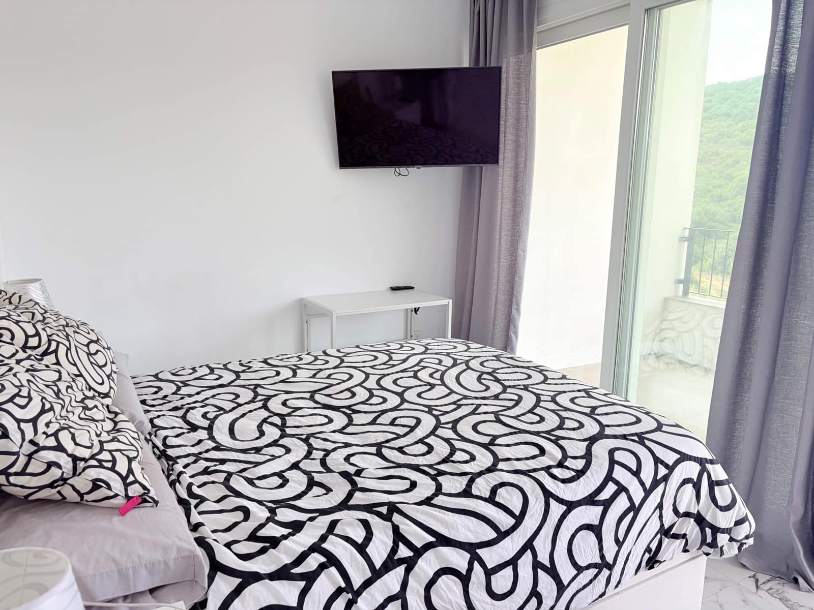 3 sypialnia Willa na sprzedaż w La Linea de la Concepcion z garażem - 700 000 € (Ref: 9938239)