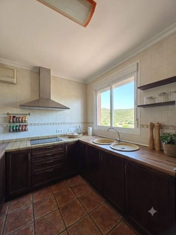 3 soveværelse Rækkehus til salg i La Línea de la Concepción med garage - € 295.000 (Ref: 9938240)