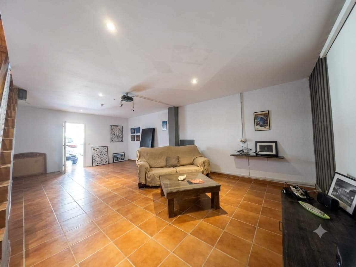 3 camera da letto Villetta a Schiera in vendita in La Linea de la Concepcion con garage - 295.000 € (Rif: 9938240)