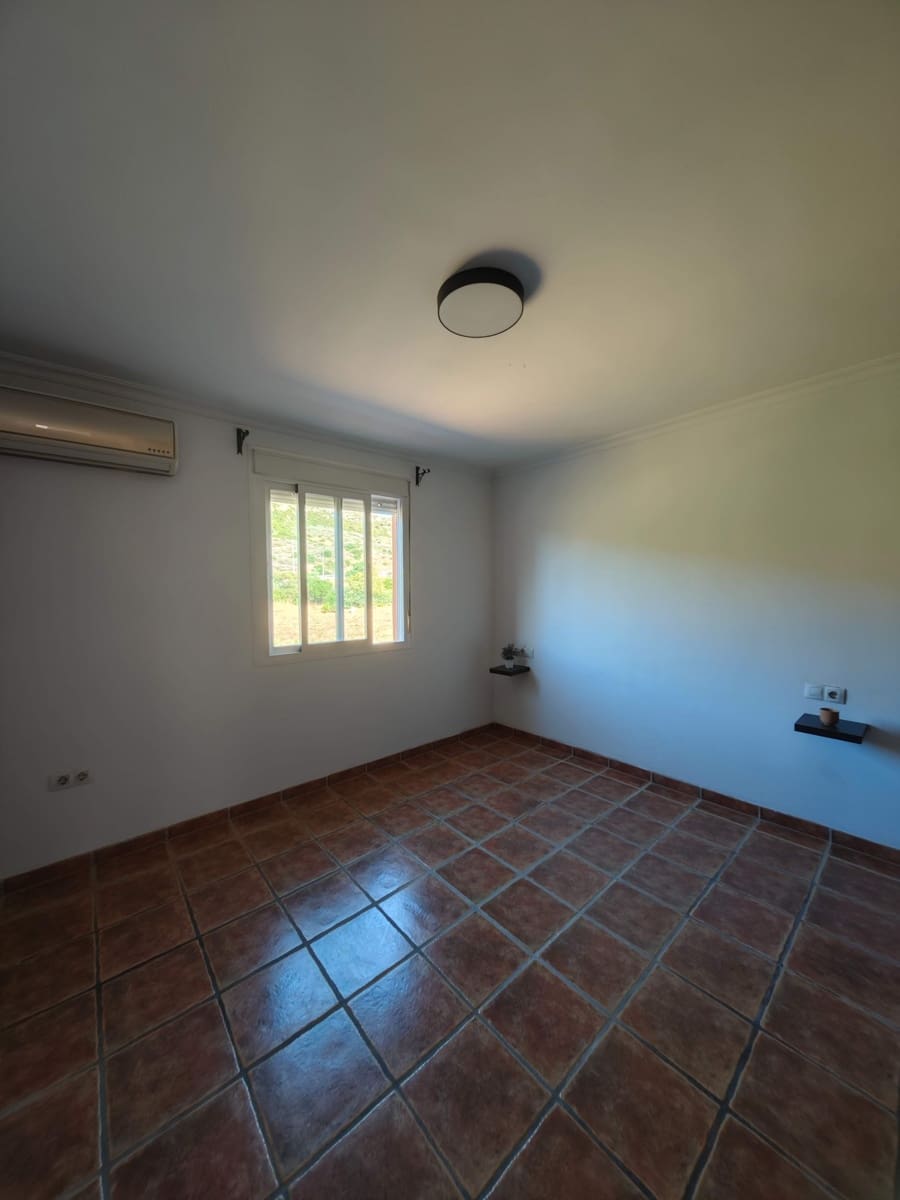 3 camera da letto Villetta a Schiera in vendita in La Linea de la Concepcion con garage - 295.000 € (Rif: 9938240)
