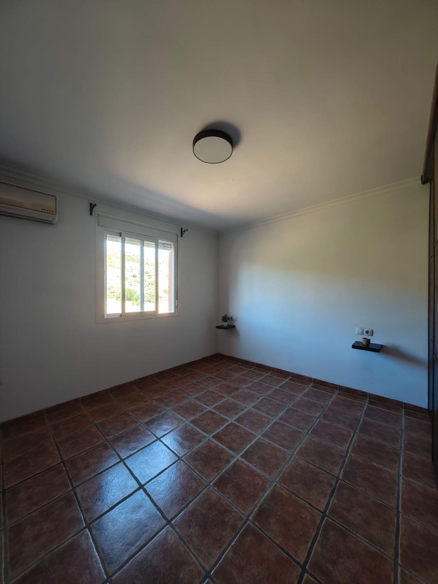 3 camera da letto Villetta a Schiera in vendita in La Linea de la Concepcion con garage - 295.000 € (Rif: 9938240)